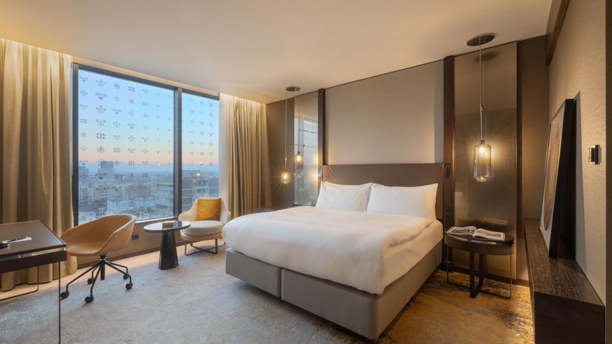 Intercontinental - By Ihg Hotel 5*