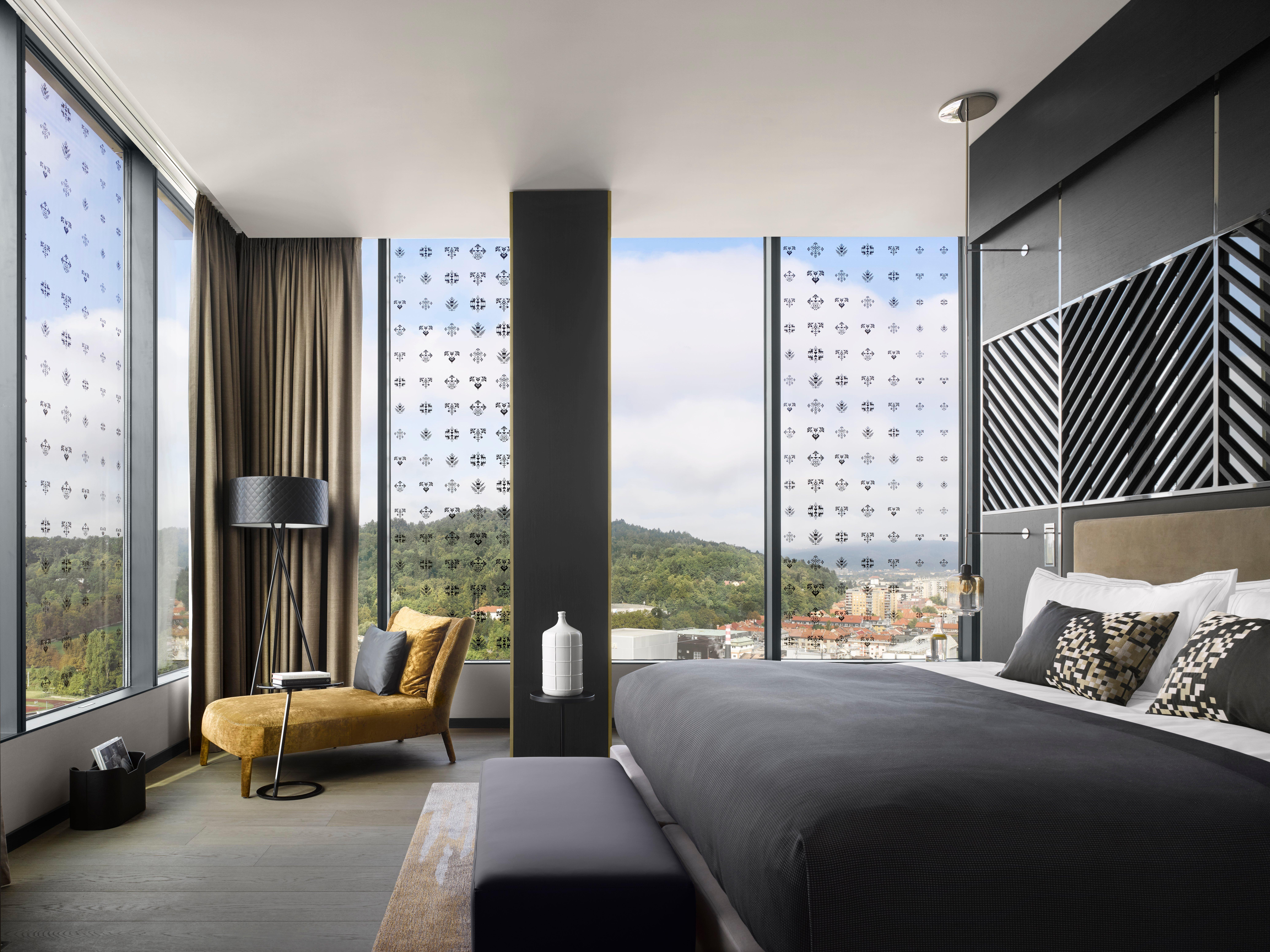 Intercontinental - By Ihg Hotel 5*